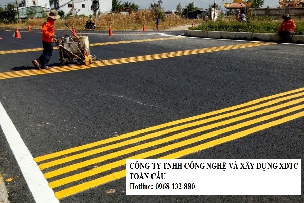 Thi công sơn dẻo nhiệt giao thông